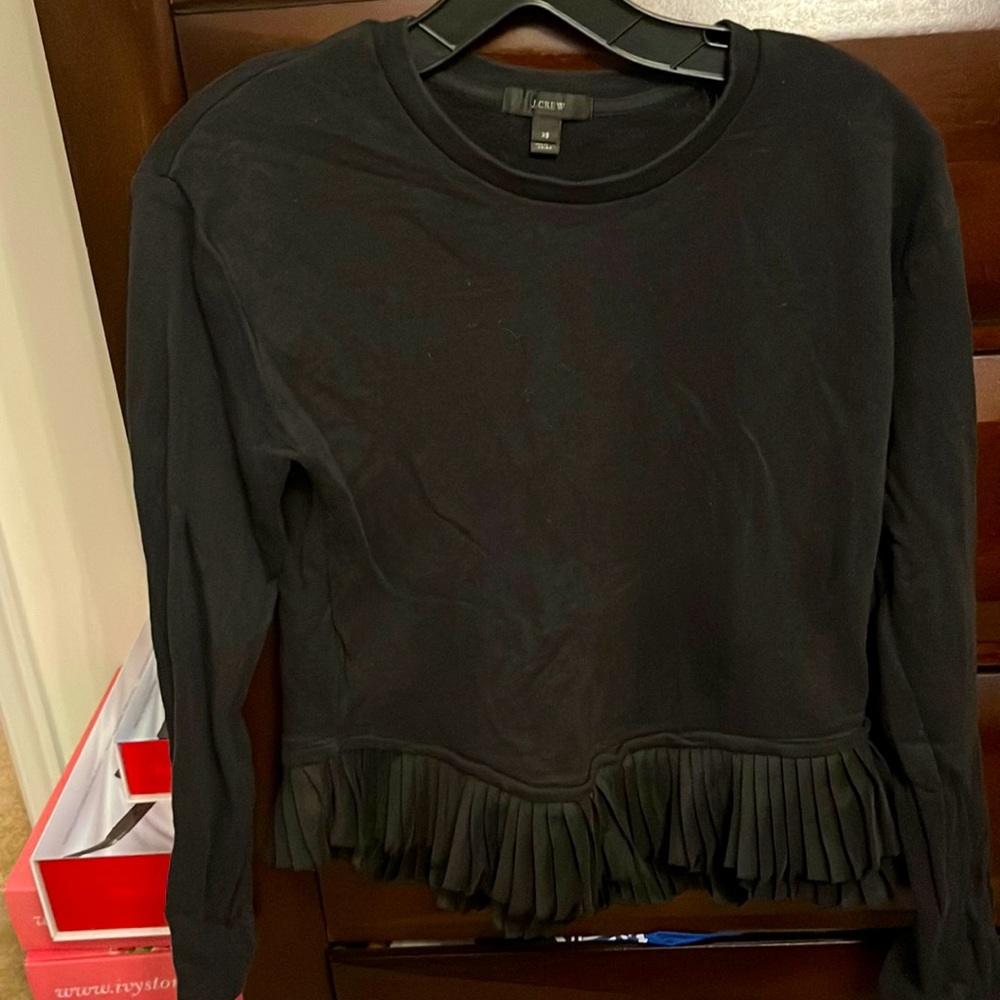 Black sweatshirt
